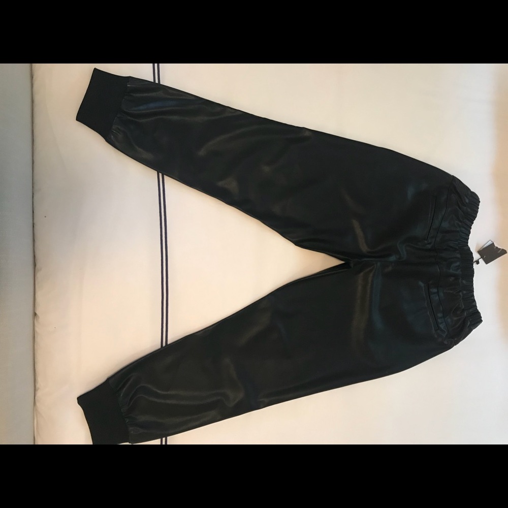 Armani Exchange imitation leather pants - Picture 4 of 8